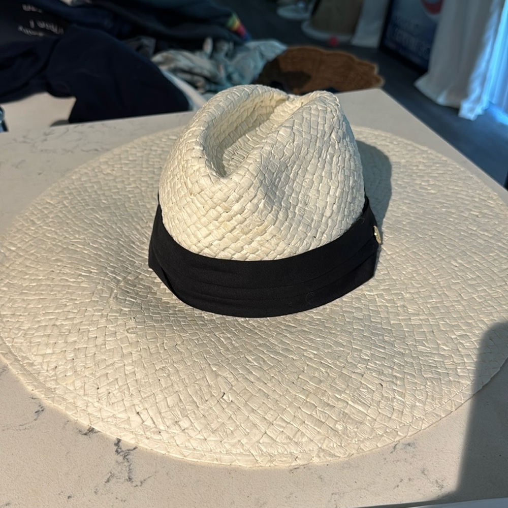 Melissa Odabash paper hat